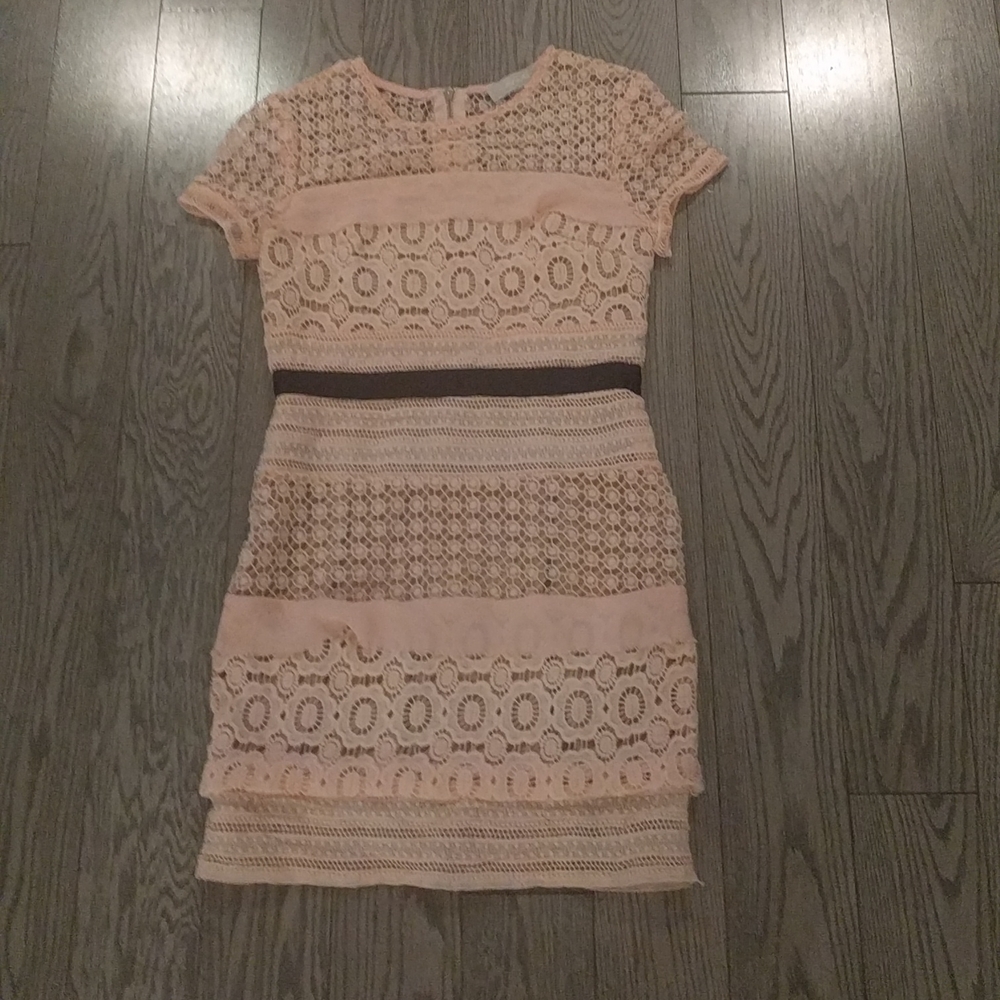 Beautiful peach color dress by Lucy Wang🌸